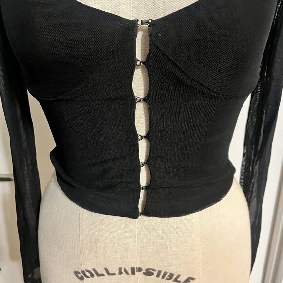 SUPERDOWN Katherine Hook and Eye Top Size Small - Picture 8 of 9